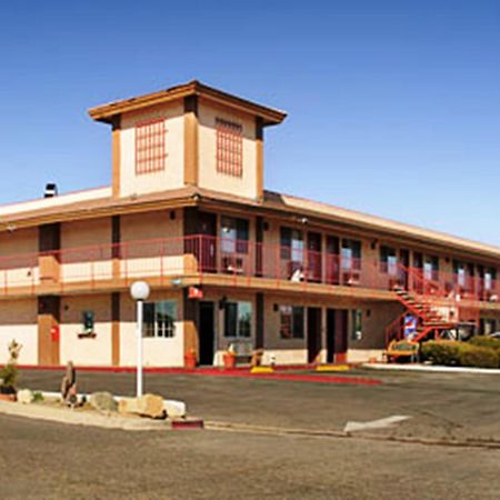 Park Avenue Inn & Suites Victorville Exterior photo