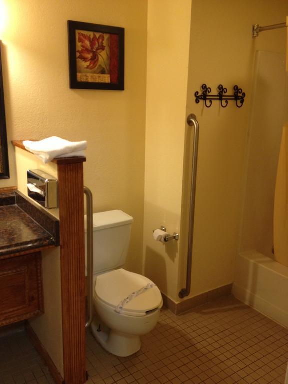 Park Avenue Inn & Suites Victorville Room photo