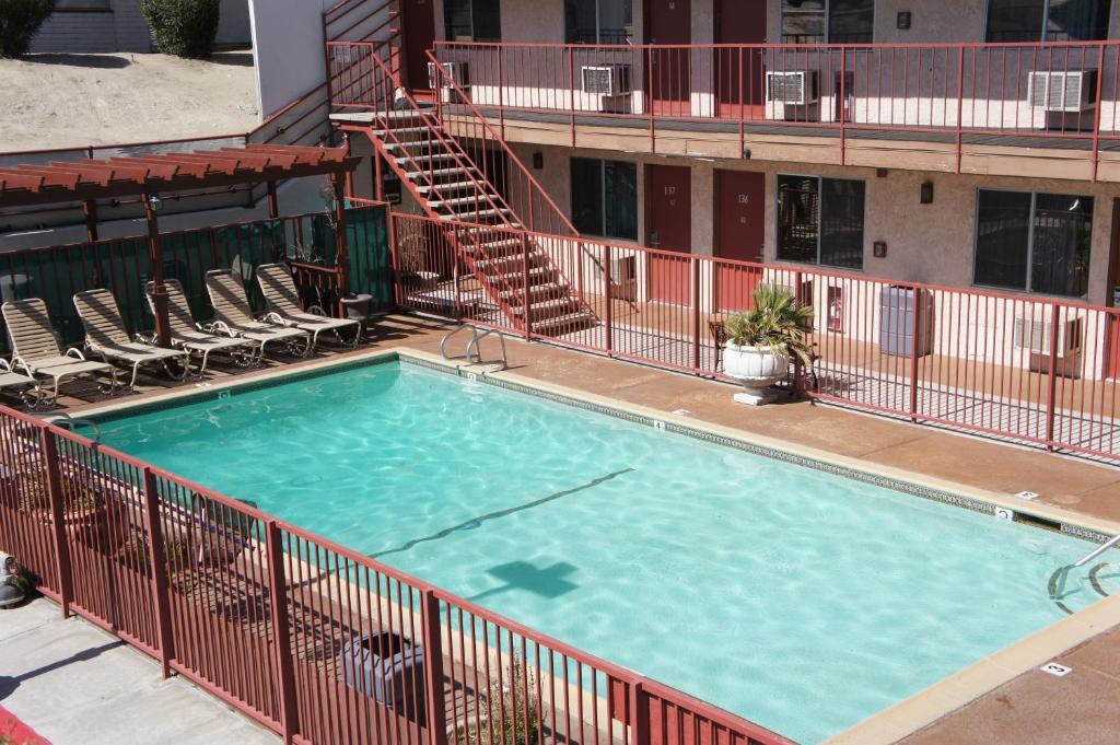 Park Avenue Inn & Suites Victorville Exterior photo